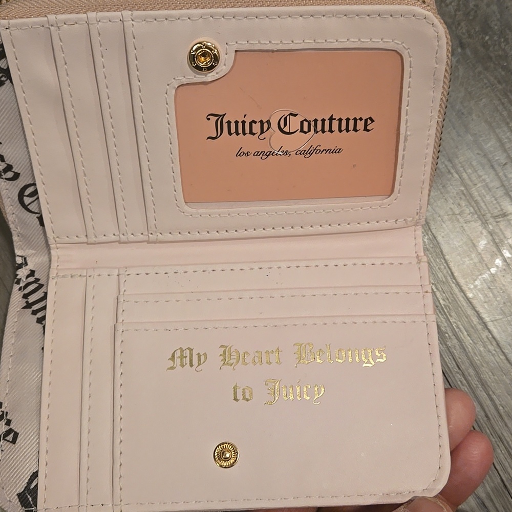 Juicy Coutour Women’s Pink Zip Wallet - Gold Hardware- New - Picture 5 of 7